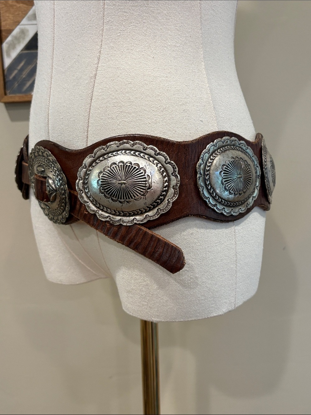 Vintage Ralph Lauren 90s Western Wide Brown Leather Concho Belt size Large - Picture 2 of 15